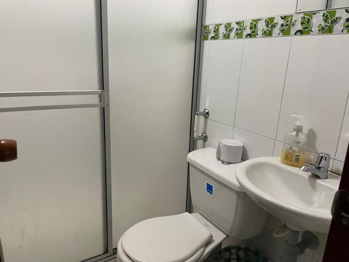 Apartamento Cerca A La Candelaria Y Hospitales Principales De Bogotá Exteriör bild